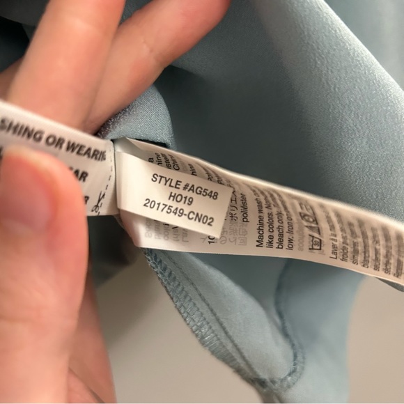 J.Crew Light Blue Keyhole V-Neck Top Satin-Backed Crepe - Picture 3 of 9